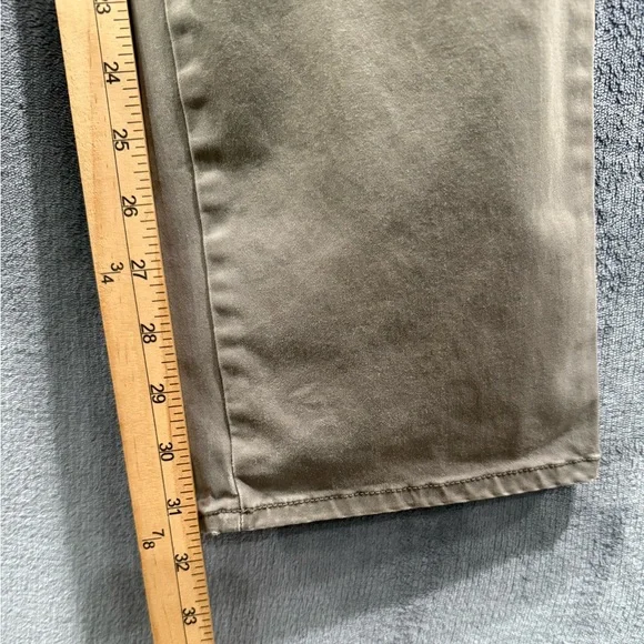 Peter Millar Signature Sateen Golf Pants Mens Size 32x31 Khaki 5 Pocket Chino - Picture 7 of 11